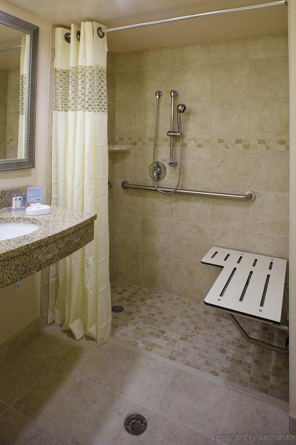 Hampton Inn Asheville - Biltmore Area 客房 照片