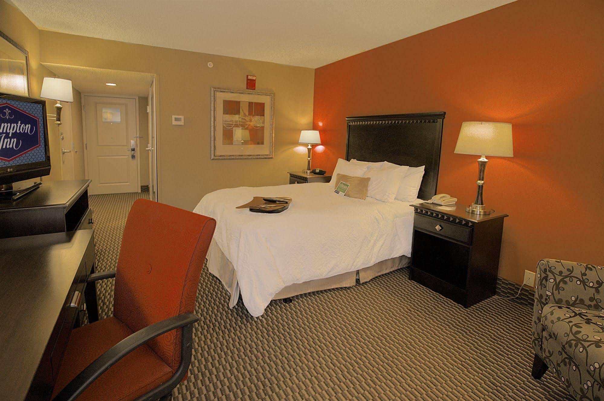 Hampton Inn Asheville - Biltmore Area 外观 照片